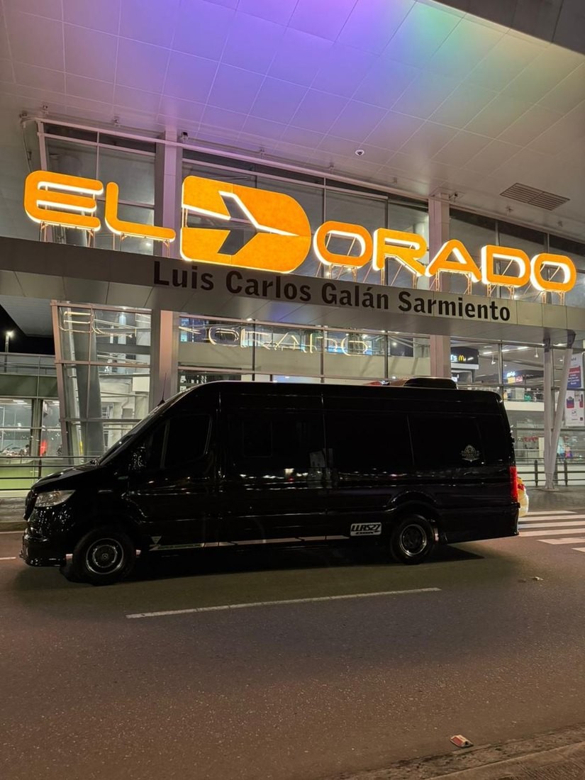 Sprinter ejecutiva en El Dorado